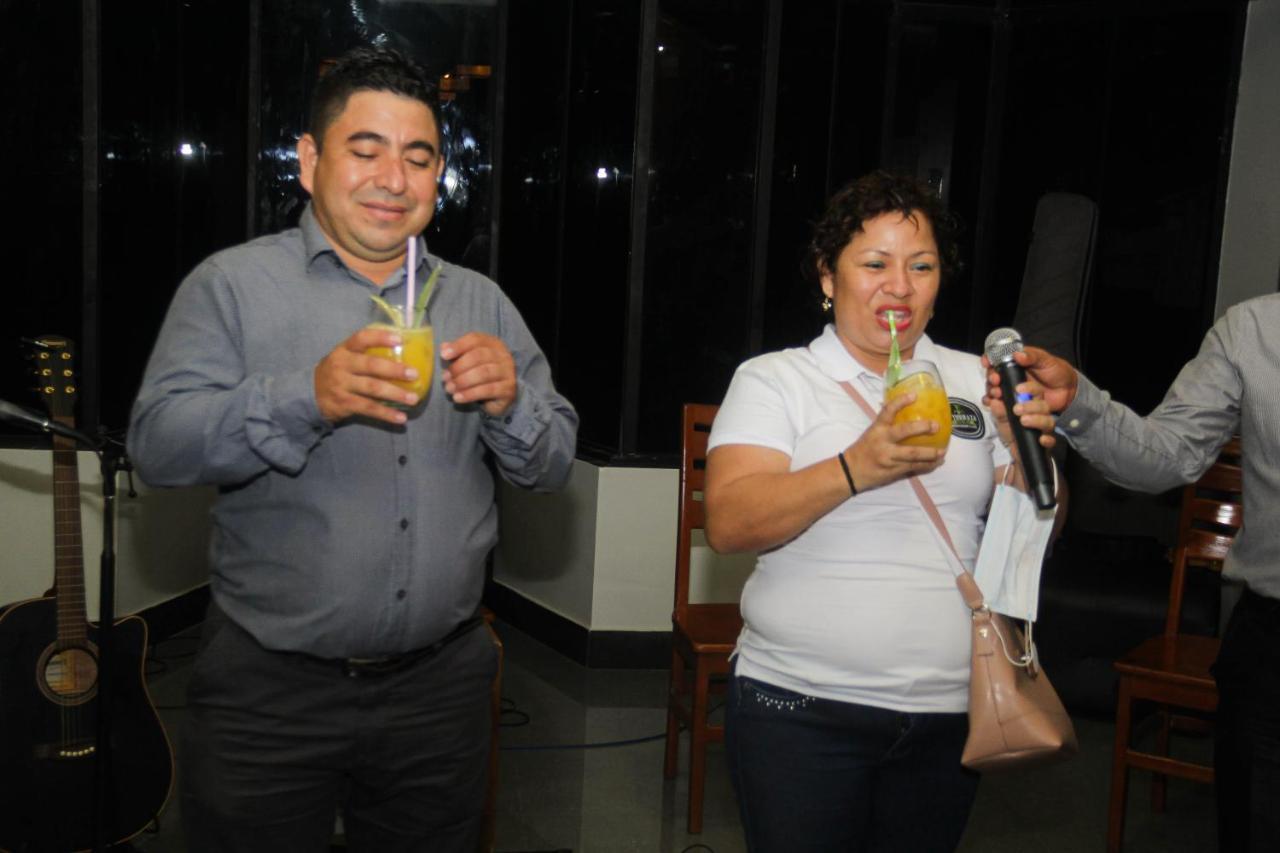 Hostal Puerto Terraza Yurimaguas Buitenkant foto